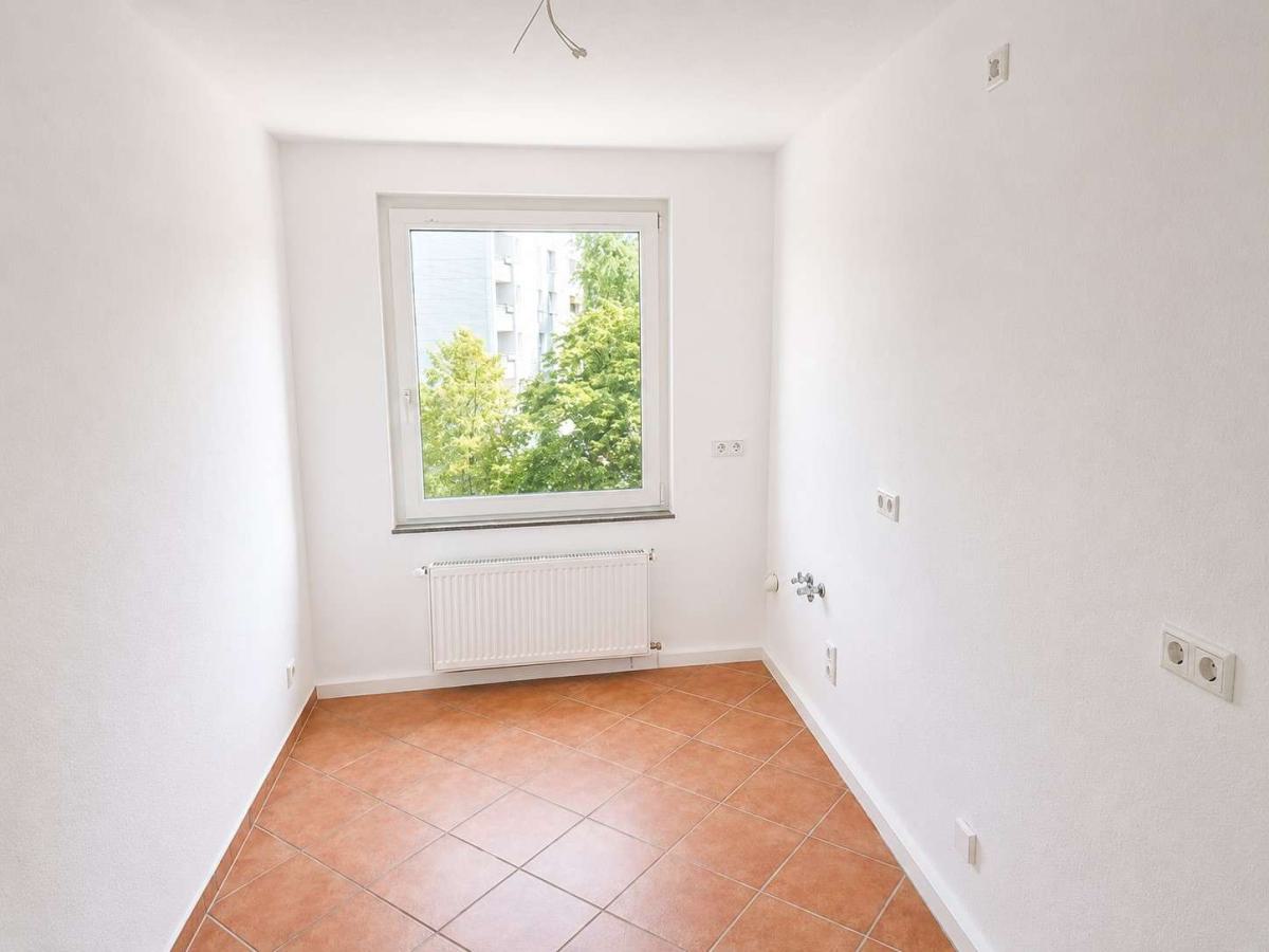 Erstklassig modernisiert - 3 Zimmer-Wohnung mit Balkon in Do-Hörde - Photo 4