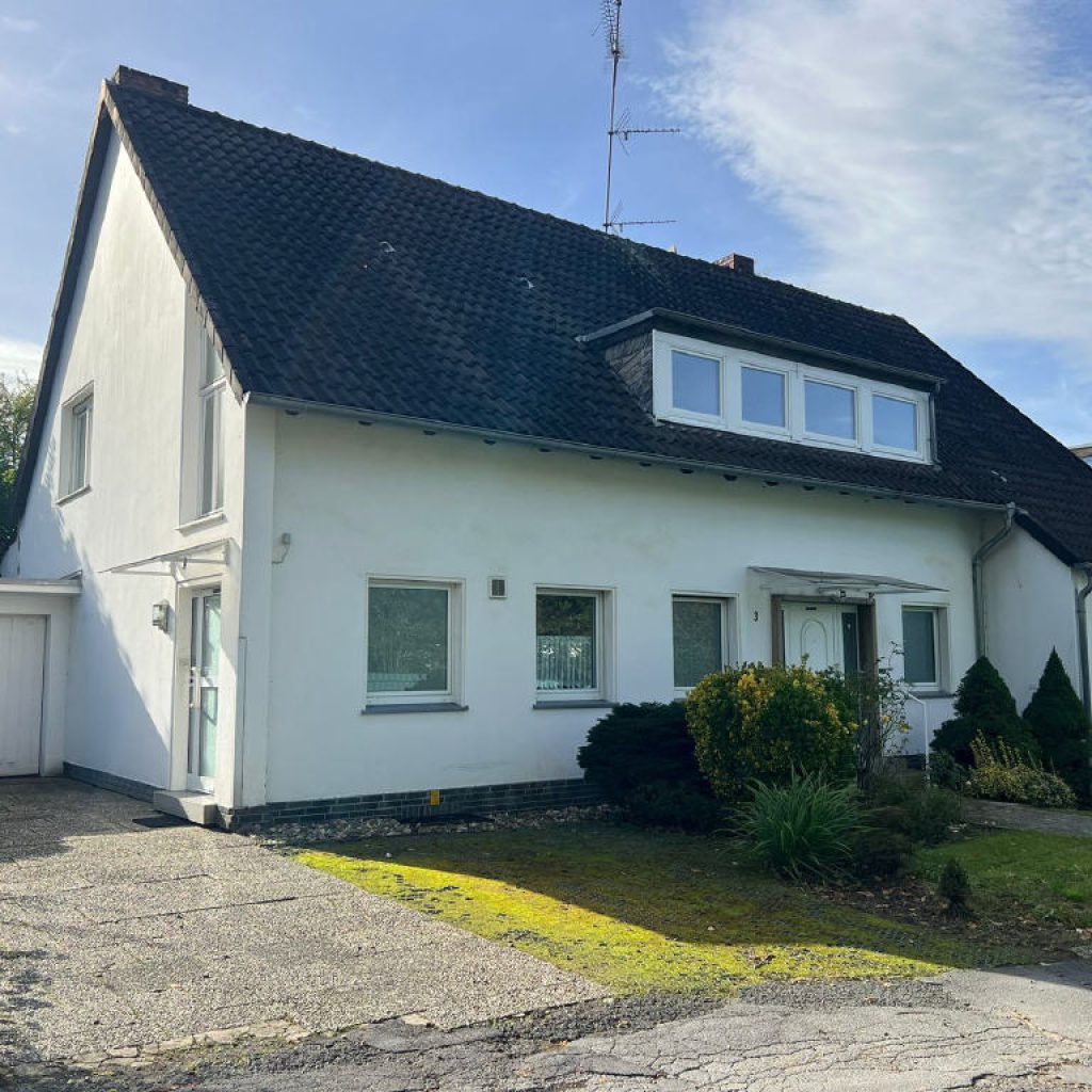 2-FAMILIENHAUS IN ATTRAKTIVER WOHNLAGE