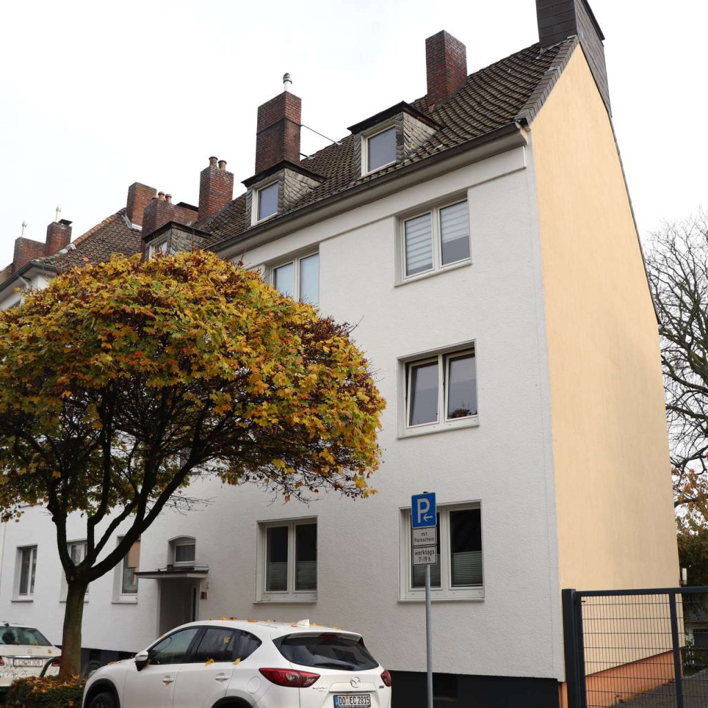 MFH-Ensemble mit 17 Wohneinheiten - nur 300 Meter zum Phönixsee