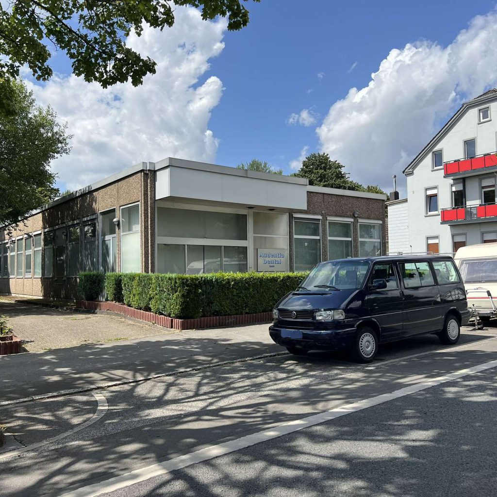 Gewerbeimmobilie mit Stellplätzen und diversen Nutzungsmöglichkeiten in Dortmund-Neuasseln