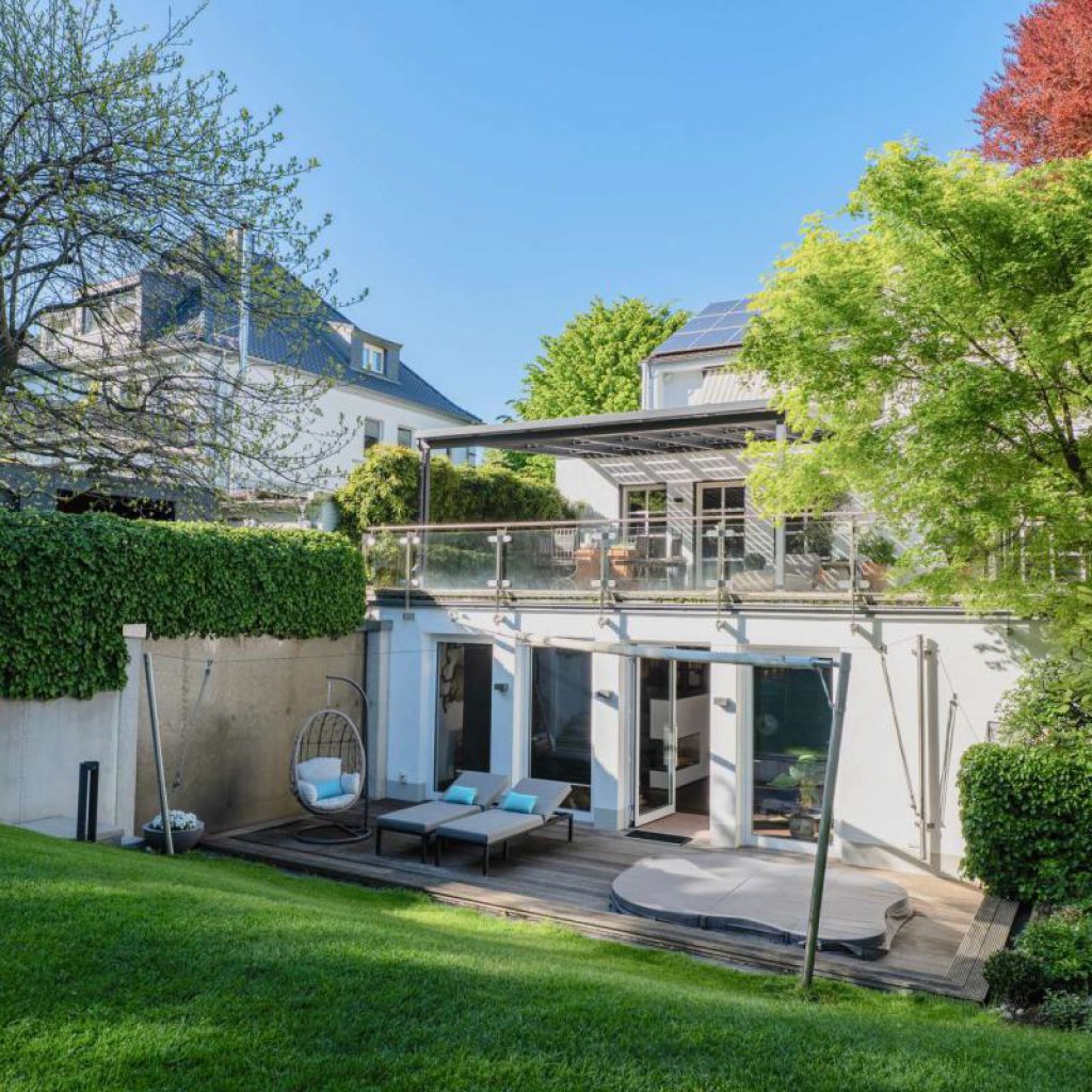 Großzügiges Traumhaus in Dortmunds Bestlage mit traumhaftem Garten